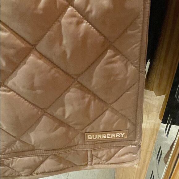 100% Authentic Burberry brand new Quilted Nylon Jacket Camel Color $1250+ M - Picture 5 of 8